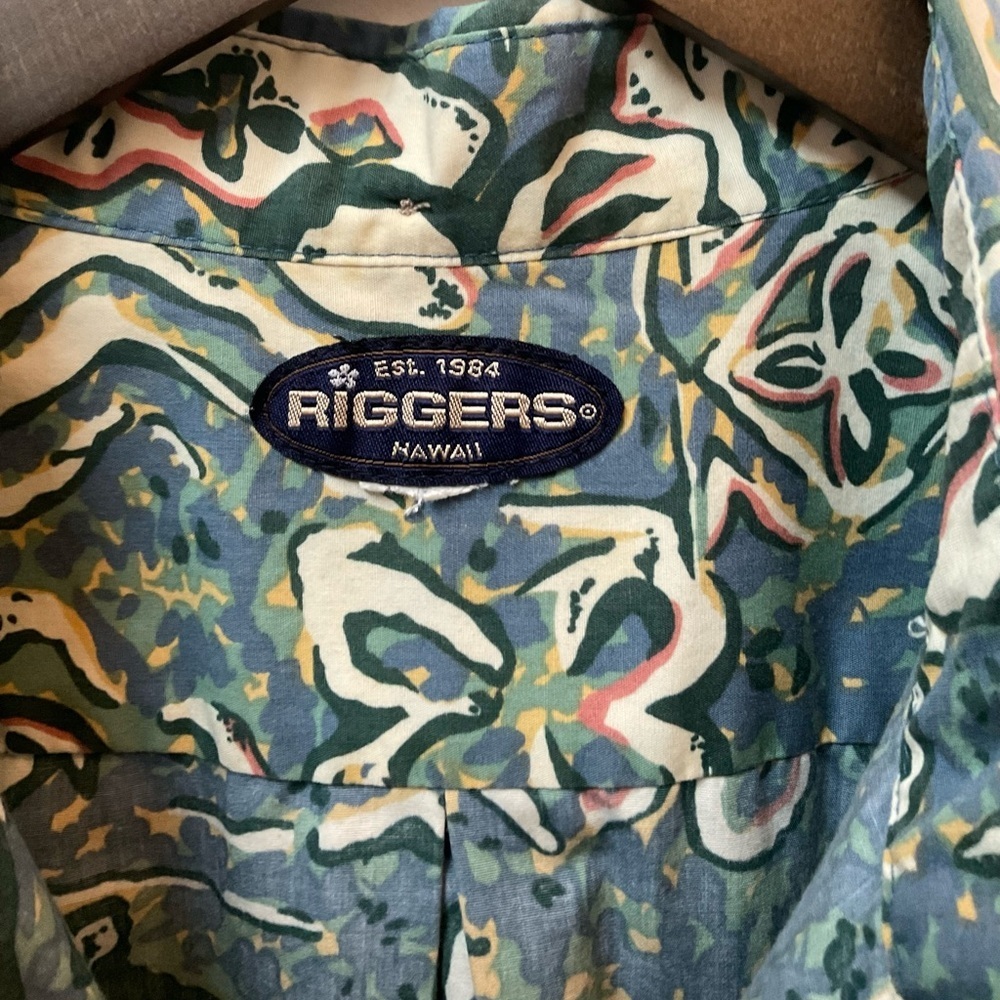 Riggers Hawaii Men’s Short Sleeve Button Down - Picture 3 of 6